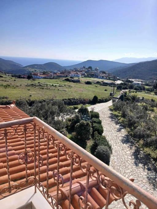 Villa Παραθαλασσιο Σπιτι Στην Εξοχη Tsakei Exterior foto